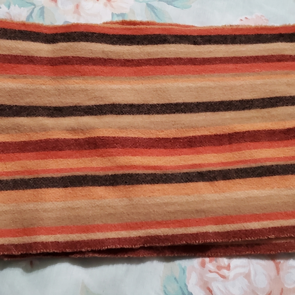 Like New Charles Tyrwhitt 100% Cashmere Scarf unisex, earth tones, - Picture 2 of 4